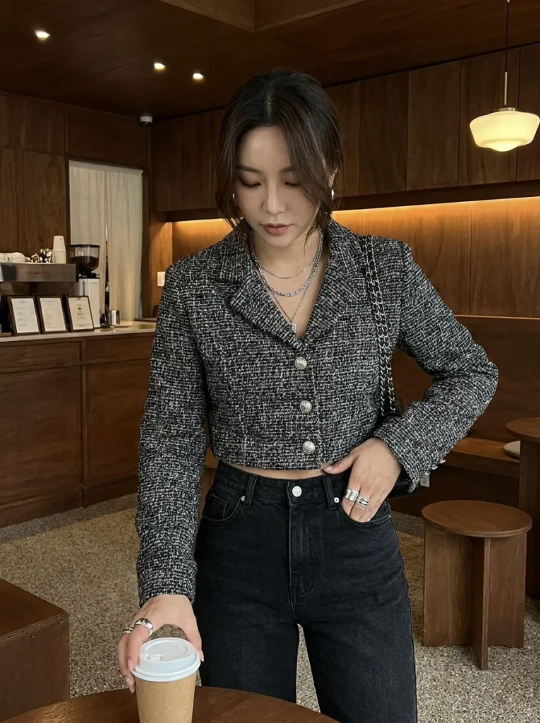 Dark Feminine Outfits woman 