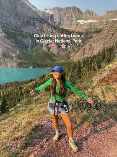 hiking outfit women